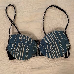 (3 for $15) Roxy Geometric Pattern Bikini Top